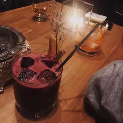 杯中酒酒中情下一句