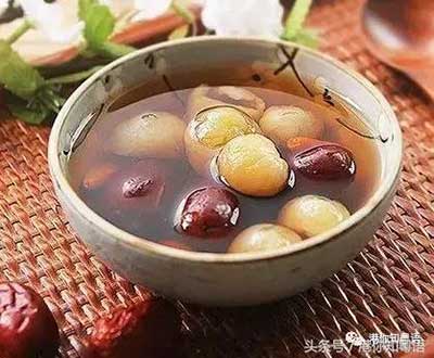 有情饮水饱下一句