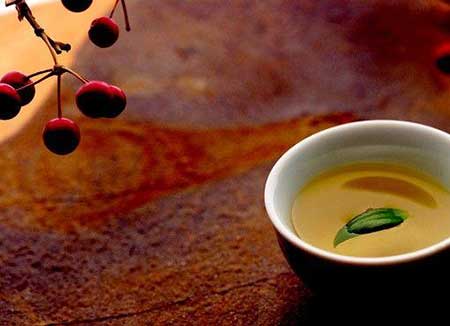 一杯清茶下一句诗词