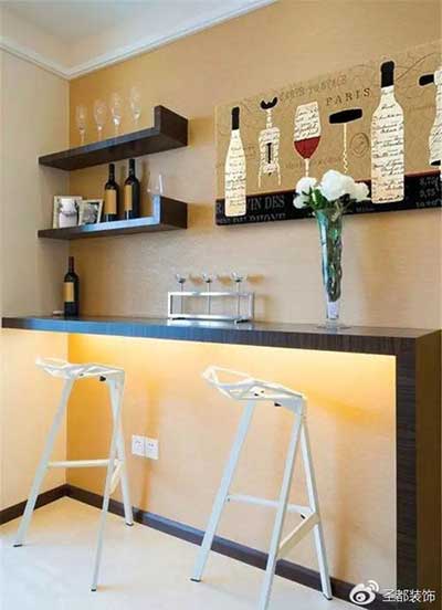 出得厅堂入得厨房下一句