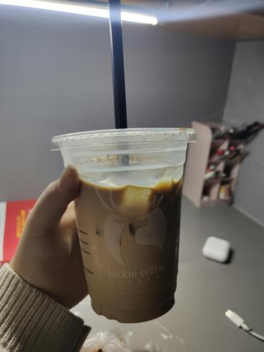 好喝不过拿铁下一句