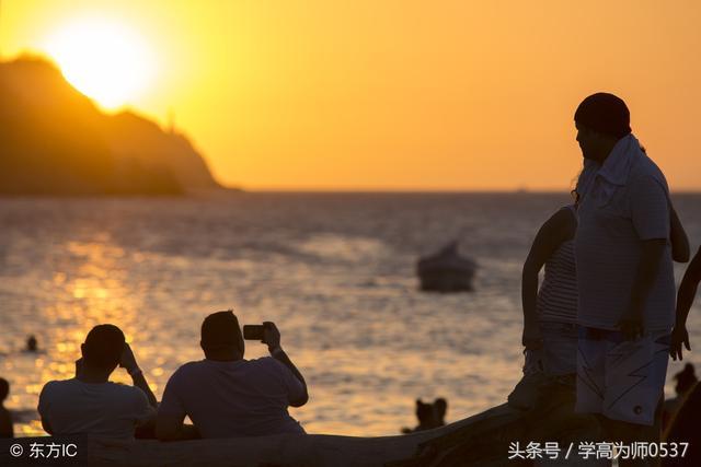 策马前途须努力下一句