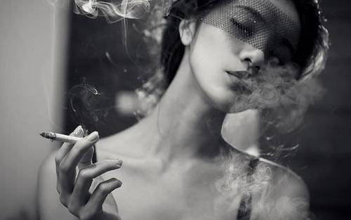 抽烟只抽炫赫门一生只爱一个人下一句