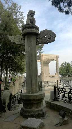 卢沟桥的狮子下一句