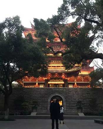 莫烦恼蓦直前进下一句