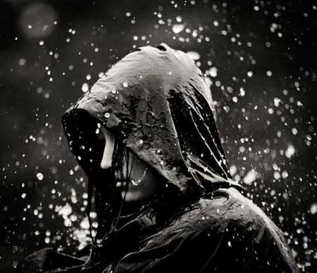 眼中泪心中事梦中人下一句