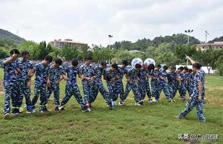 蛟龙出海下一句