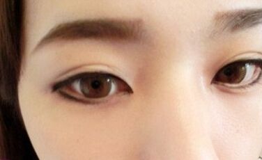 柳叶弯眉樱桃口下一句