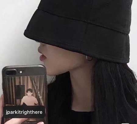 帽子一戴谁都不爱下一句