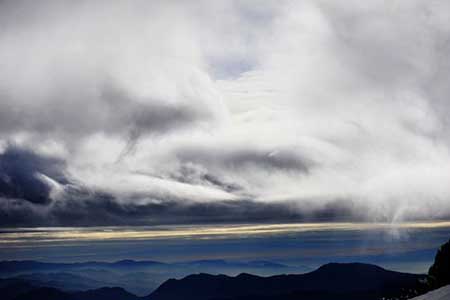 神马都是浮云的下一句