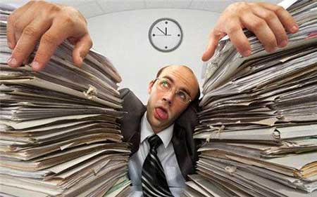 人浮于事下一句