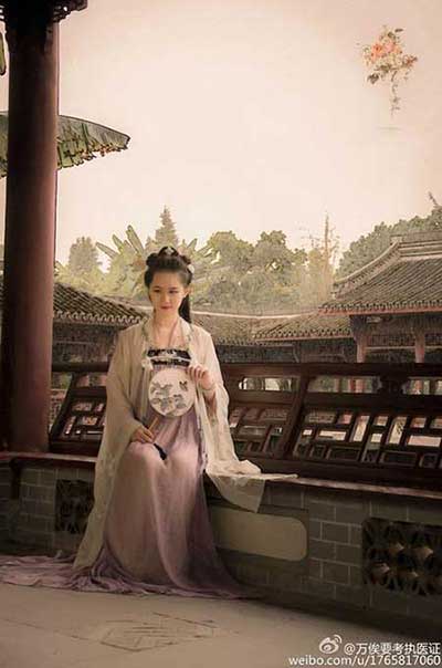可叹落叶飘零下一句