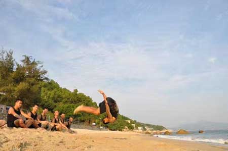 遇强则强下一句是什么