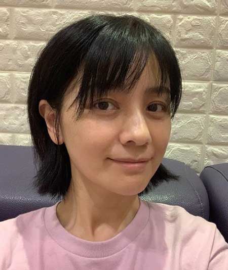 光鲜亮丽的背后下一句