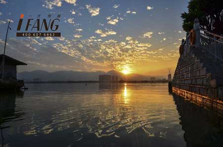 晨钟暮鼓的下一句