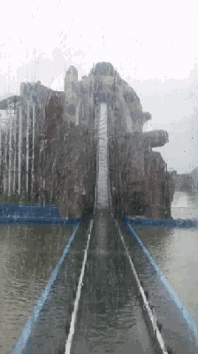 激流勇进下一句